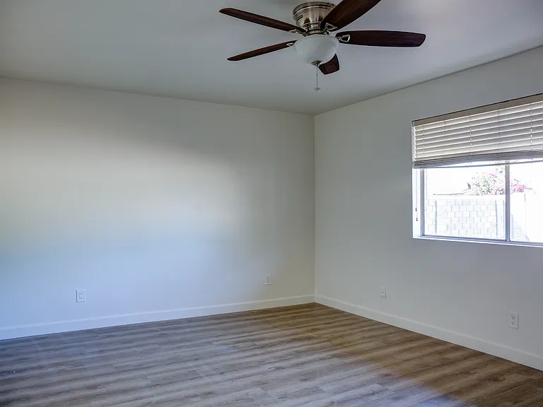 1453 S Cochise — Photo 32