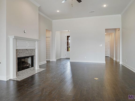 4th image of 13233 Belle Reine Dr