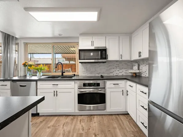 6217 Via Casitas, Carmichael, CA 95608