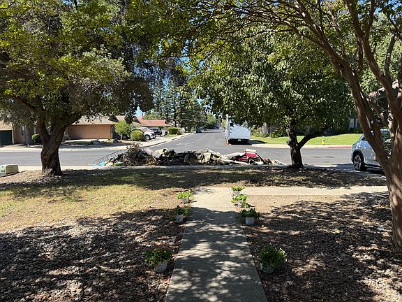 5th image of 383 Joshua Ave