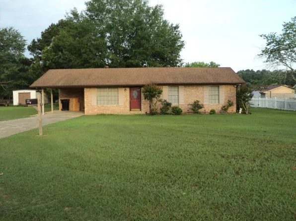 630 6th St, Hampton, AR 71744