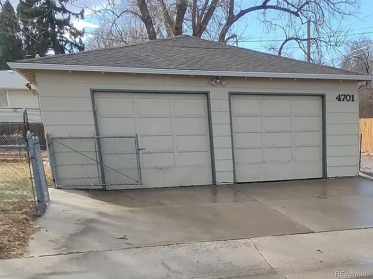 4701 S Logan St — Photo 7