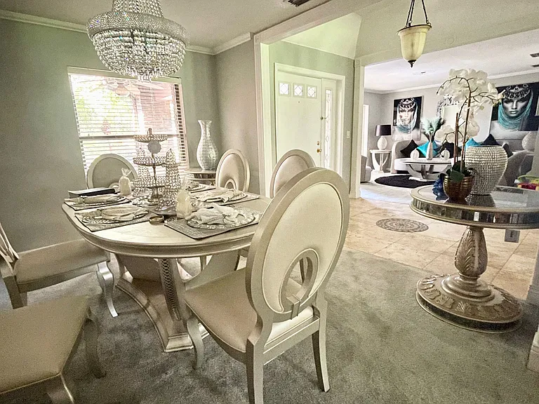1102 S Sugartree Dr — Photo 22