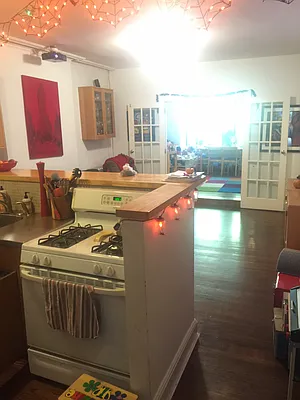 Rented by Alexander Bilu, LREB | media 54