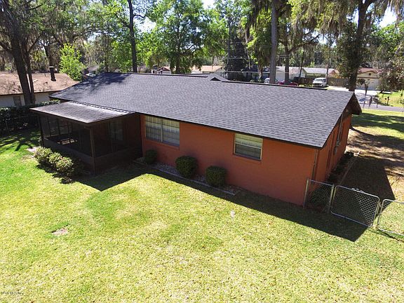 4th image of 3991 SE 22nd Ave