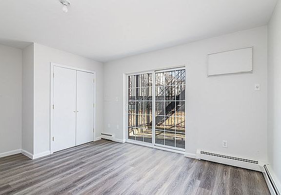 5th image of 1326 Chisholm St #2F