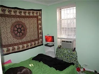 Rented by R New York