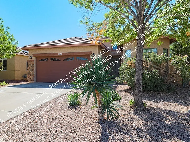 201 W Kona Dr — Photo 2