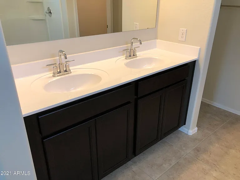 3702 N 307th Dr — Photo 14