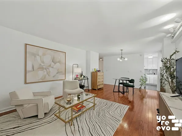 142 E 16th St APT 8C, Manhattan, NY 10003