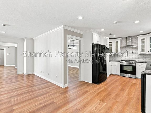 5th image of 5522 Dumfries Dr