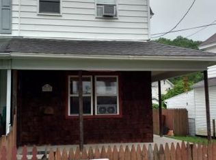 912 Center St, Coal Township, PA