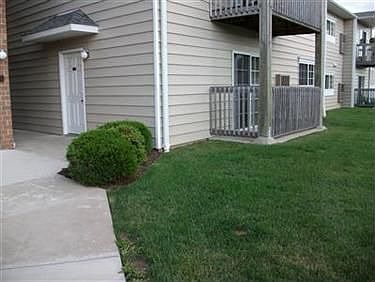 1st image of 10373 Glenway Dr APT 106