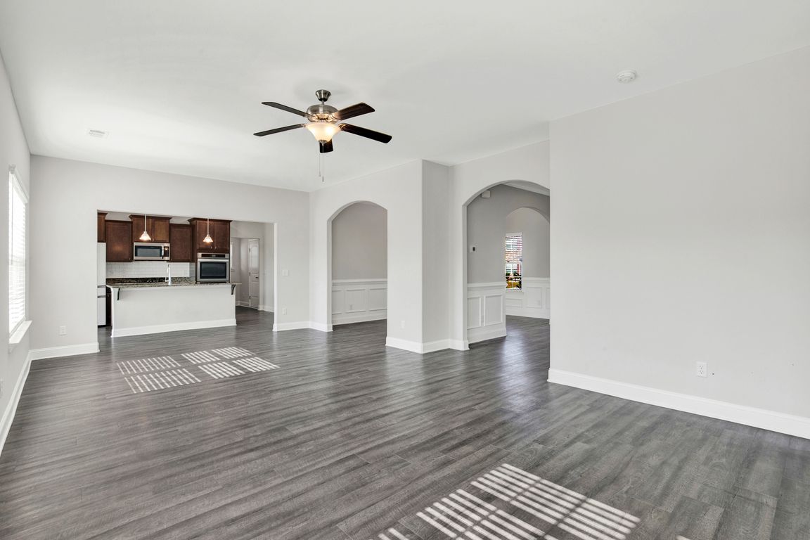 next background image