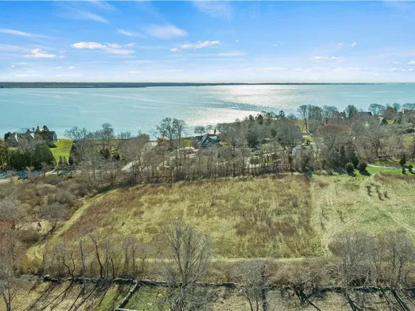 0 Vaucluse Ave, Middletown, RI 02842
