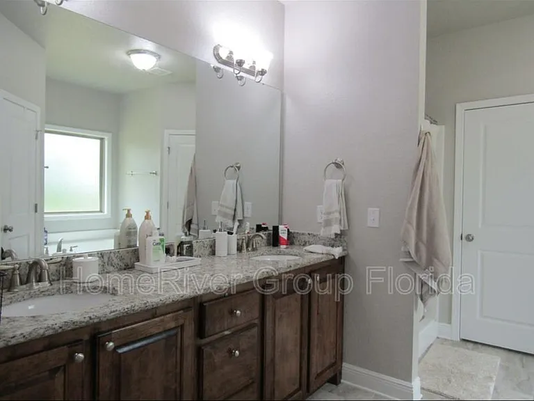 5364 Woodlet Ct — Photo 9