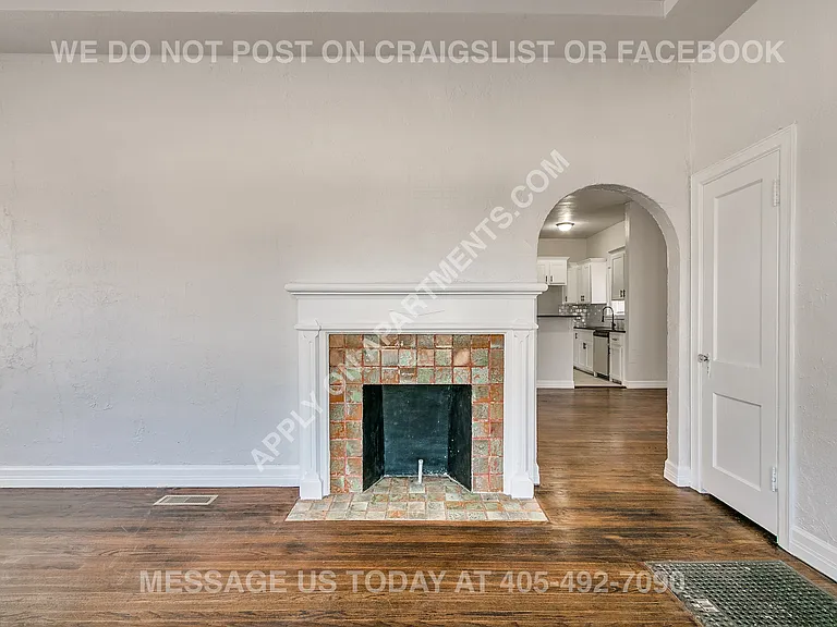 1130 NW 39th St #1130.5 — Photo 8