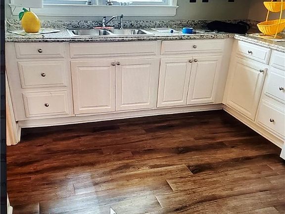 2nd image of 3601 Montclair Rd