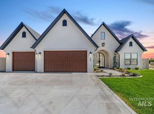 589 Canyon Falls Dr, Twin Falls, ID 83301