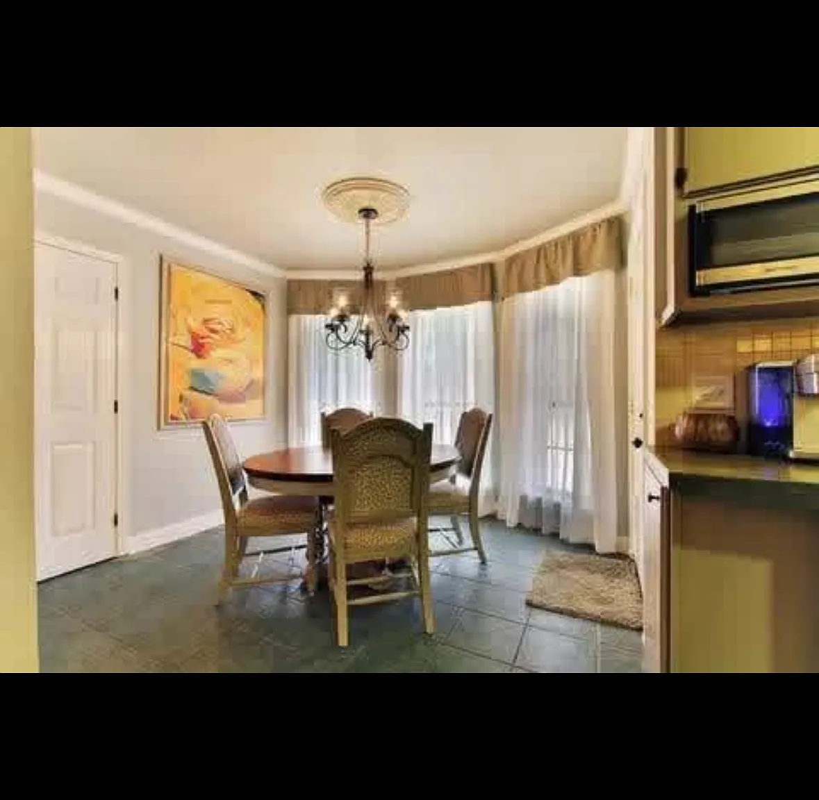 3 bed, 1600 sqft, $2,000 — Photo 4