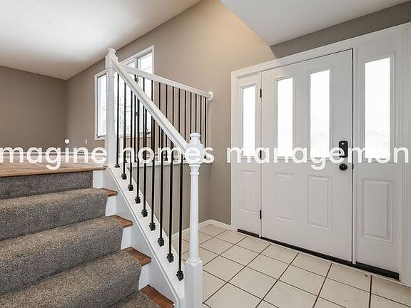 2nd image of 33030 E Nimrod St