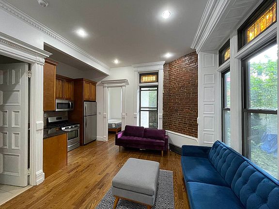 4th image of 252 Hancock St #1R
