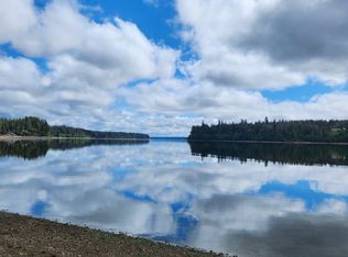 950 E Strong Rd, Shelton, WA 98584