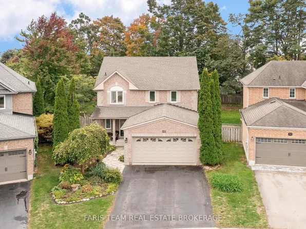 92 Brighton Rd, Barrie, ON L4M 6S3