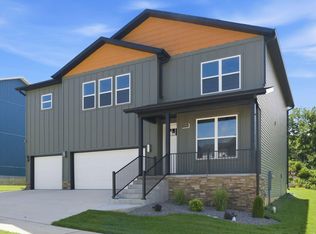 5333 S Dayton Ave, Springfield, MO 65810