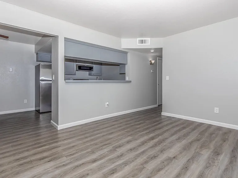 Oak View — Photo 62