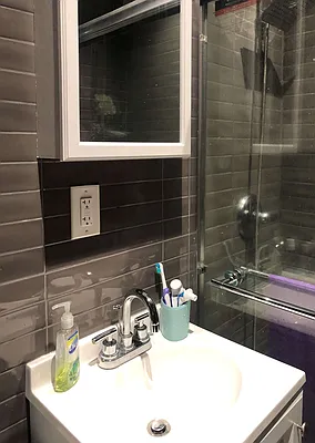 Rented by Kahen Properties | media 30