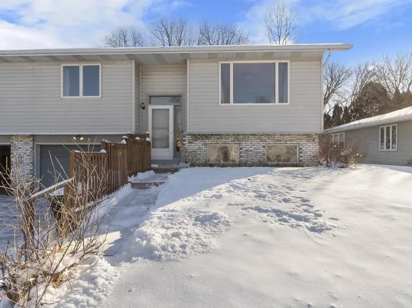 662 South Main Street, Oregon, WI 53575