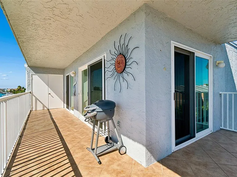 719 Pinellas Bayway S #301 — Photo 46
