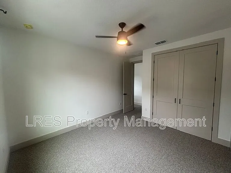 722 Ellwood Ave — Photo 29