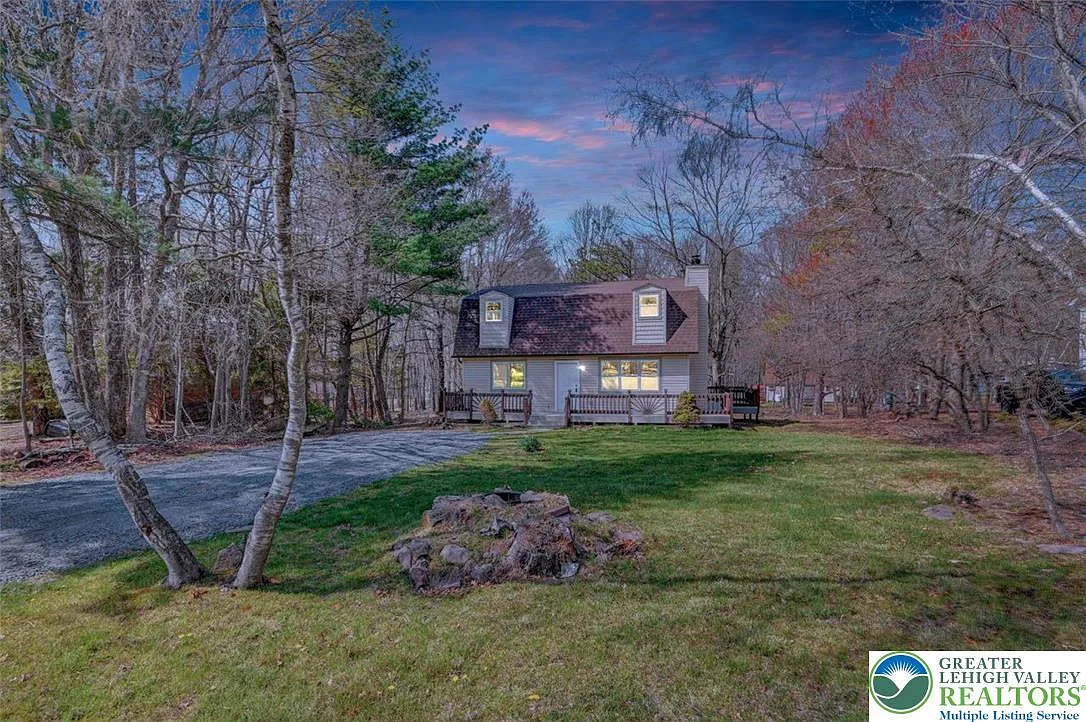 483 Mountain Rd photo 1
