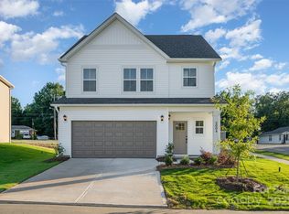 2039 Sadler Woods Ln, Charlotte, NC 28214