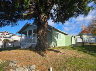 17203 Lake View Blvd, Mount Vernon, WA 98274