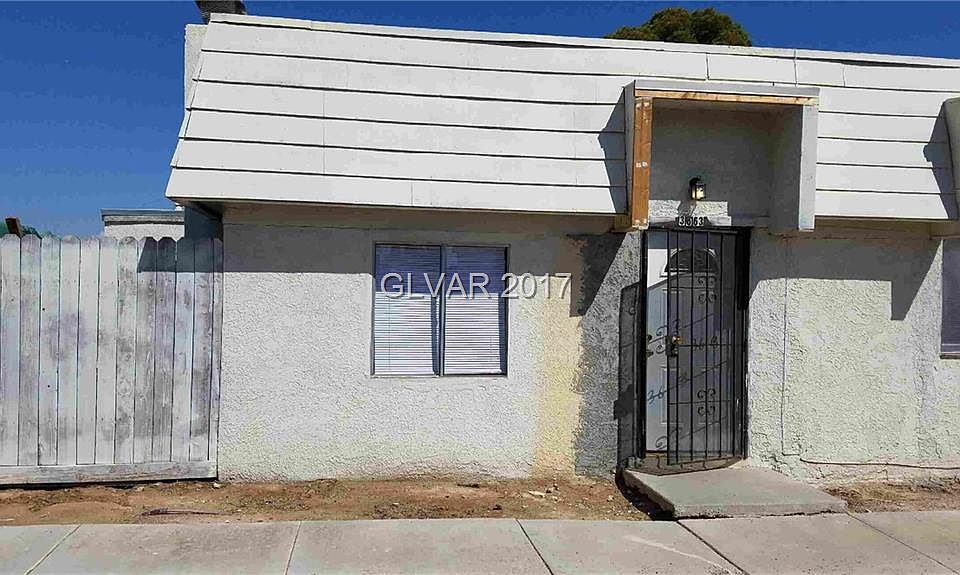 1st image of 3663 Villa Knolls South Dr