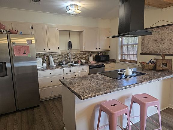 4th image of 54 Sherwood Loop