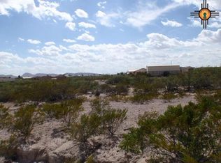 402 Ontario Dr, Elephant Butte, NM 87935