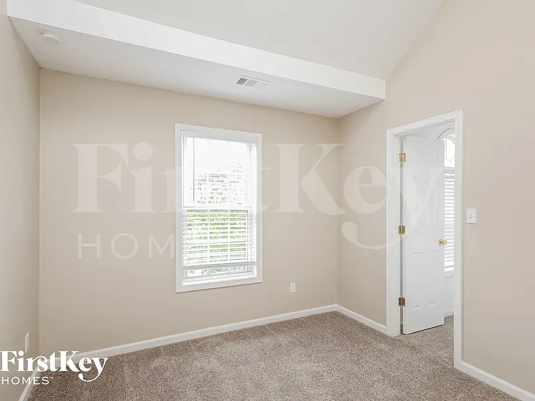 2658 Chandler Grove Ct — Photo 12