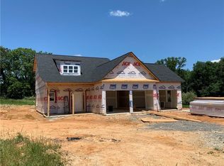 133 Willow Haven St SE, Calhoun, GA 30701