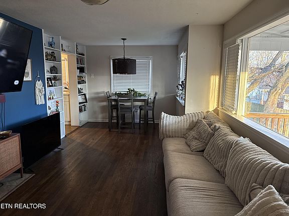 4th image of 618 Pennsylvania Ave