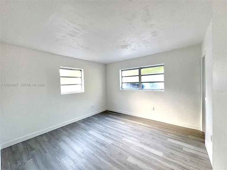 610 NE 123rd St #203 — Photo 13