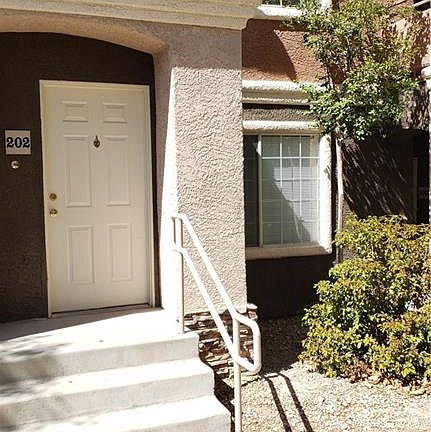 3rd image of 1512 Blackcombe St Unit 202