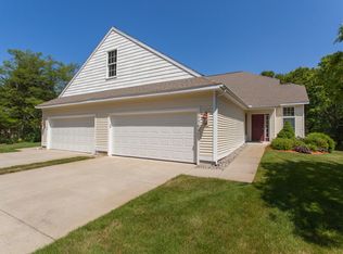 17760 Connie Dr, Spring Lake, MI 49456