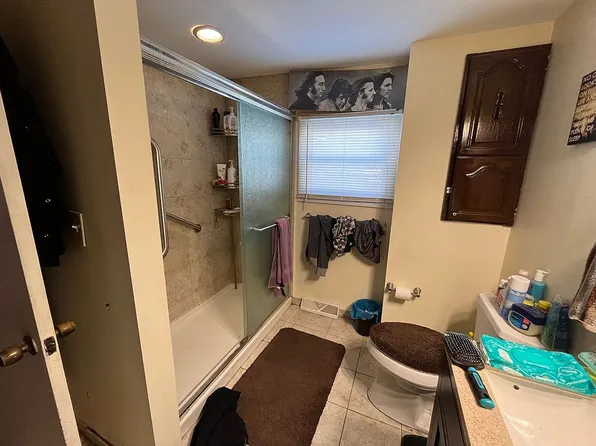 1021 Orchard Ave, Aurora, OH 44202