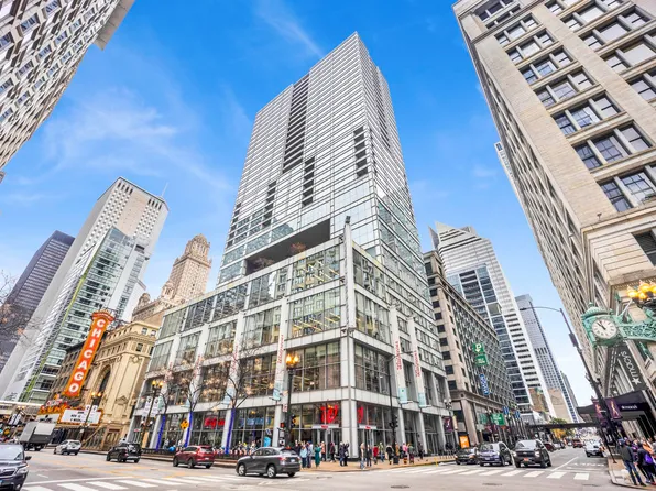 8 E Randolph St Unit 2502, Chicago, IL 60601