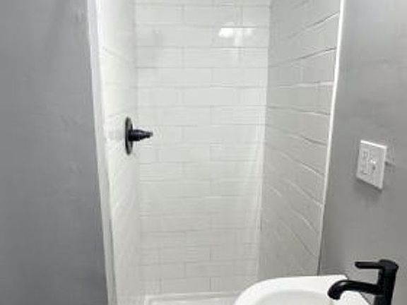 5th image of 5545 Brooklyn Ave