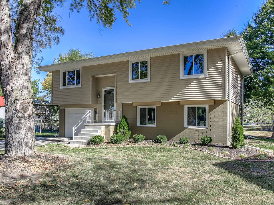 mls 23608 Elm Circle 02.jpg